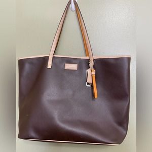 Coach‎ Metro Brown Tote